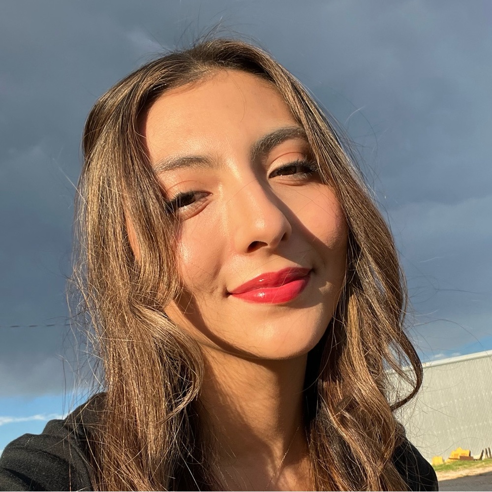 Meet your Posher, Vania